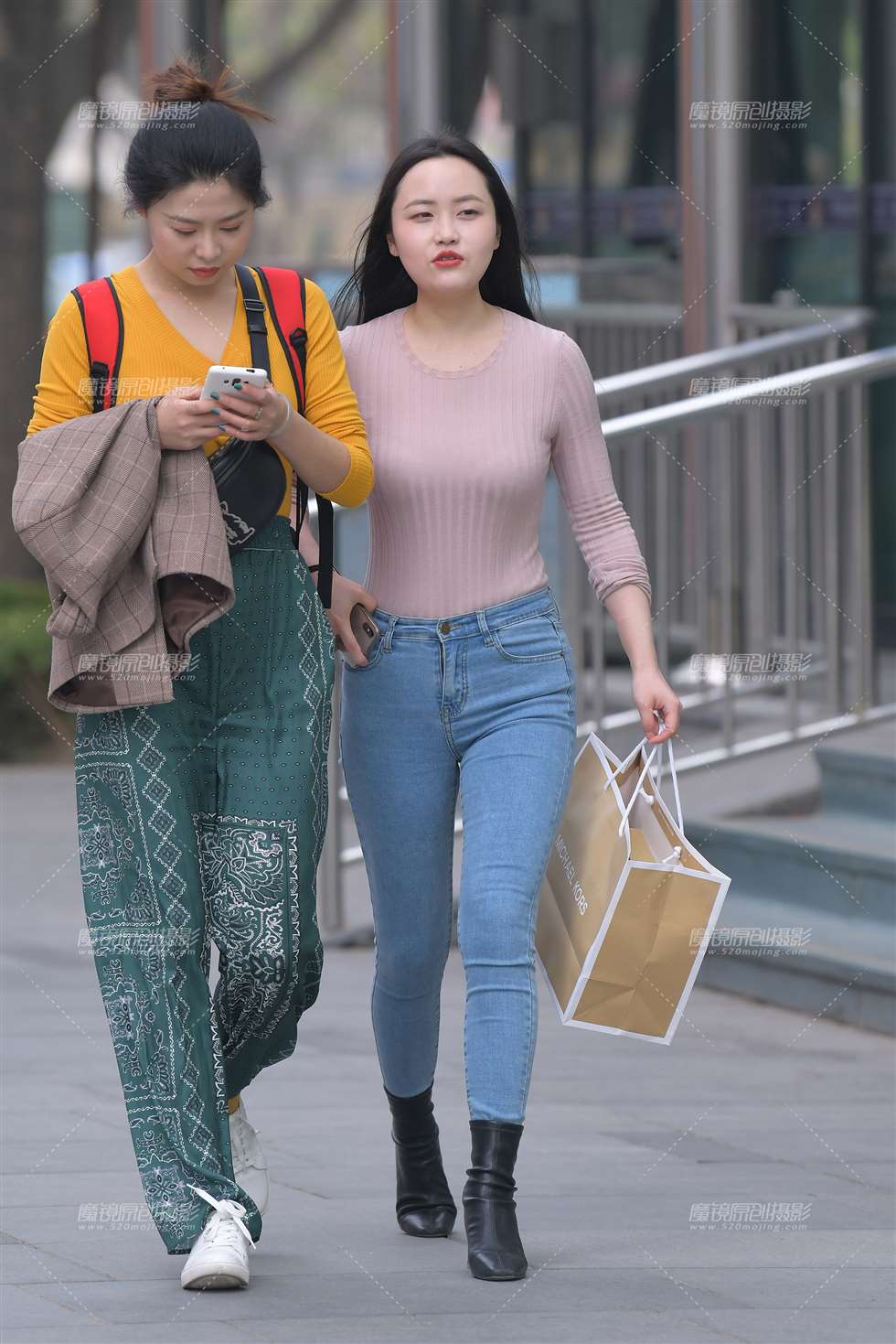 图片[5]-【红石赛帖】性感牛仔裤美女-街拍流行馆