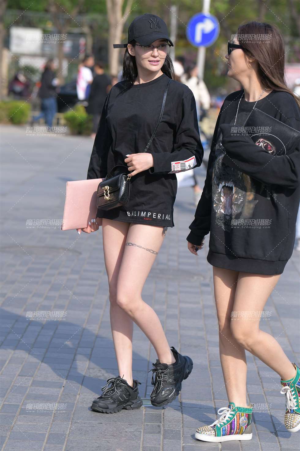 图片[1]-【红石赛帖】性感纹身美女-街拍流行馆