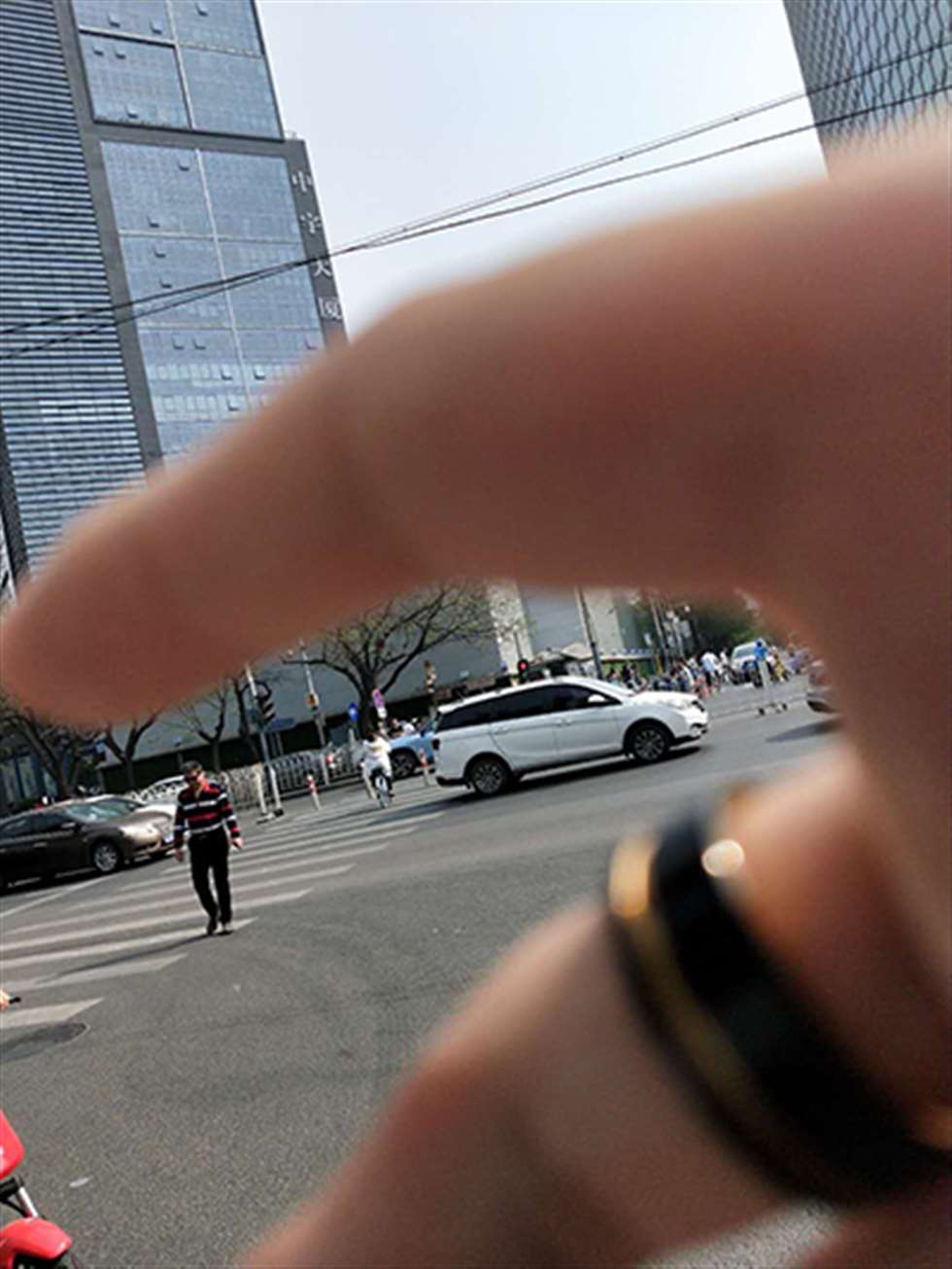 图片[3]-【街拍之魂赛帖】紫色紧臀瑜伽裤-街拍流行馆