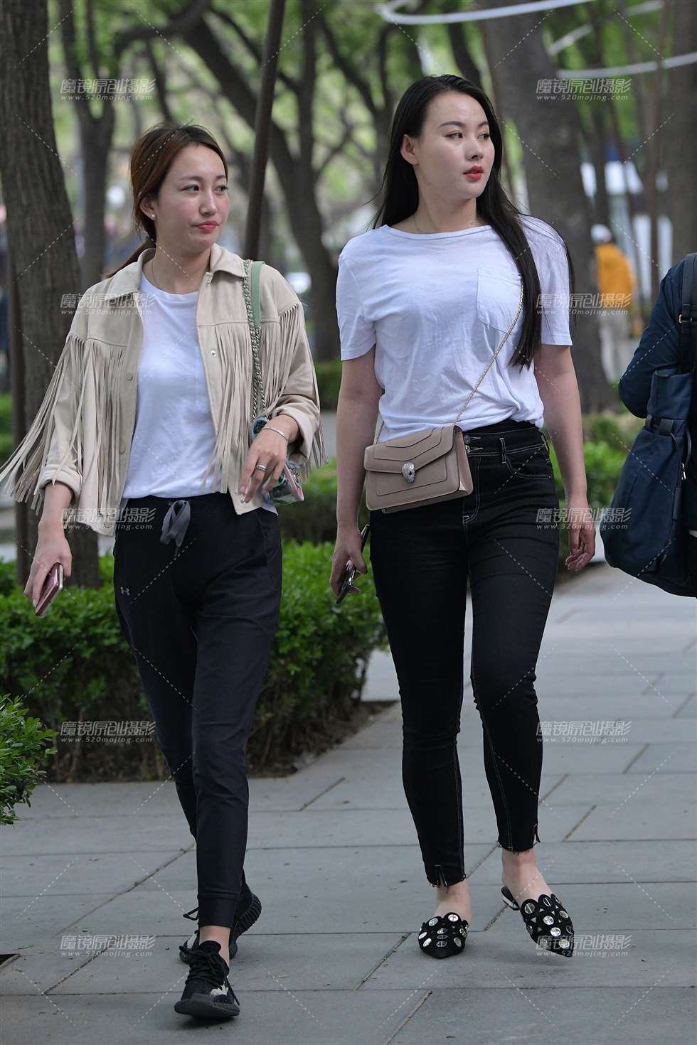 图片[4]-【街拍之魂赛帖】偶遇黑色紧牛-街拍流行馆