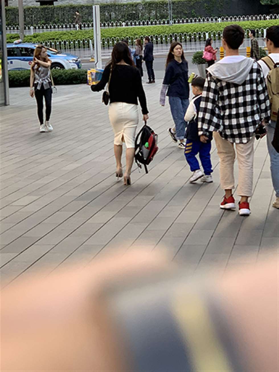 图片[3]-【视觉冲击赛贴】韵味的包臀裙**-街拍流行馆