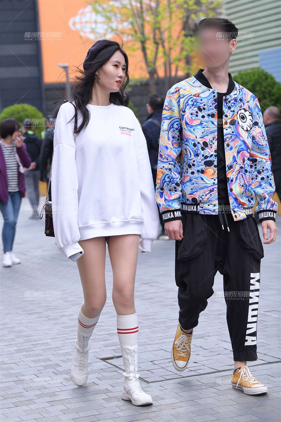 图片[4]-【街拍之魂赛帖】热裤丝袜长腿妹儿-街拍流行馆