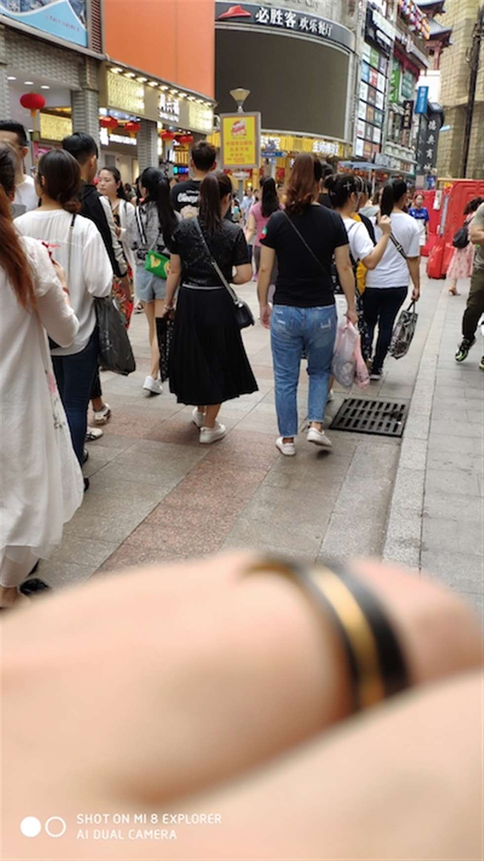 图片[3]-【久久赛帖】步行街紧致的瑜伽裤-街拍流行馆