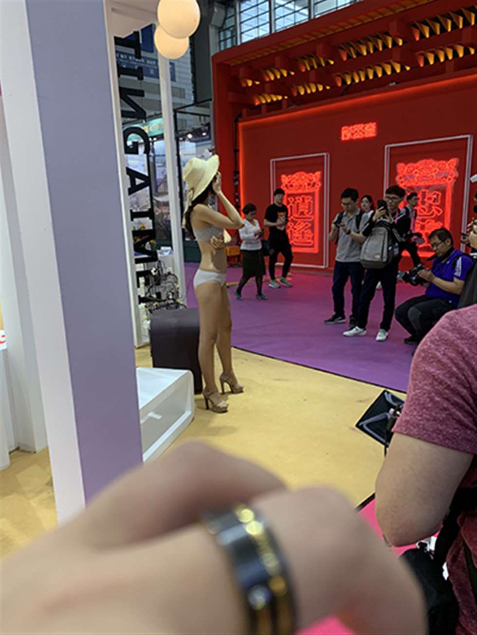 图片[3]-【视觉冲击赛贴】一模多套，那一套令你着迷呢？-街拍流行馆
