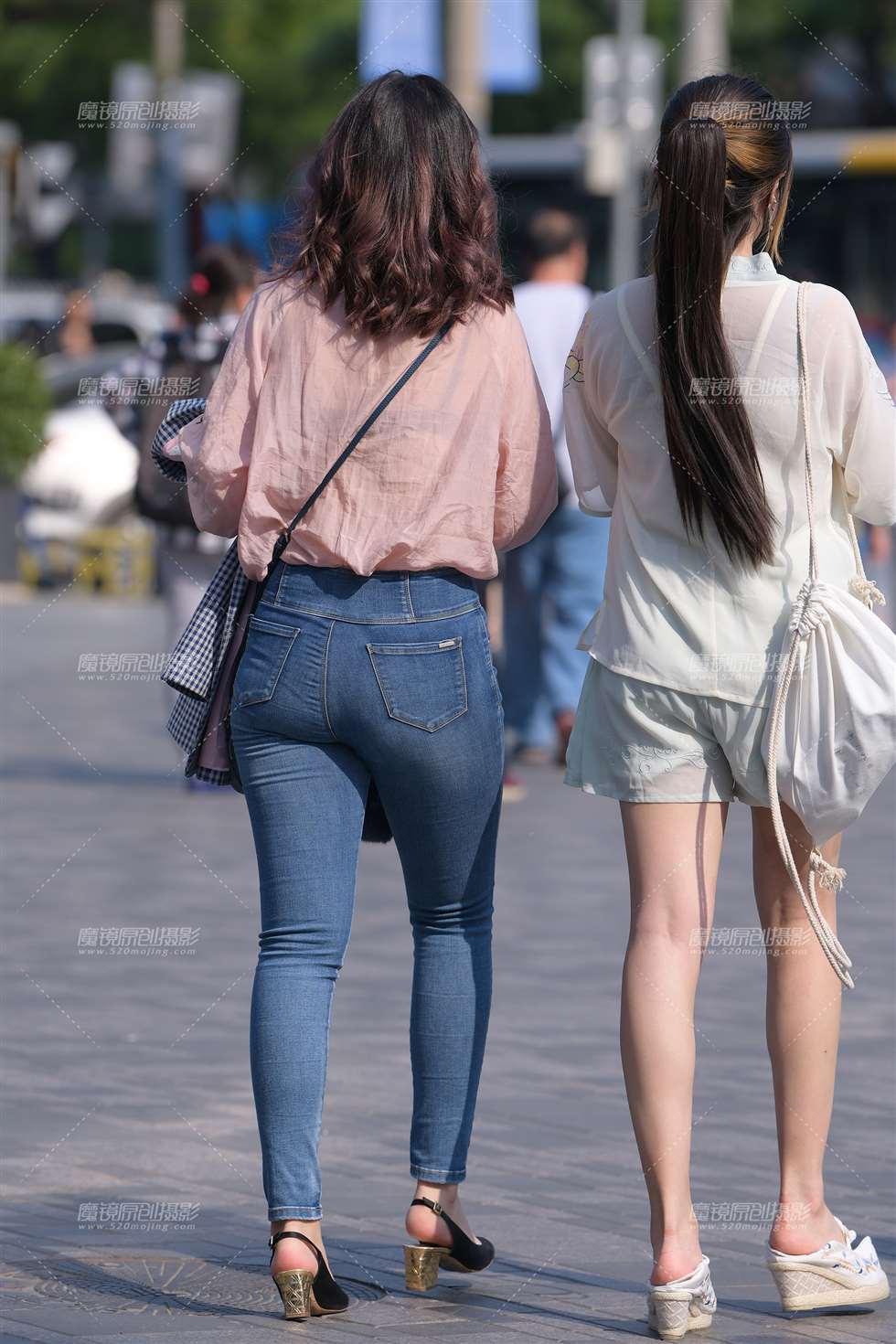 图片[2]-【街拍之魂赛帖】这种紧牛你喜欢吗-街拍流行馆