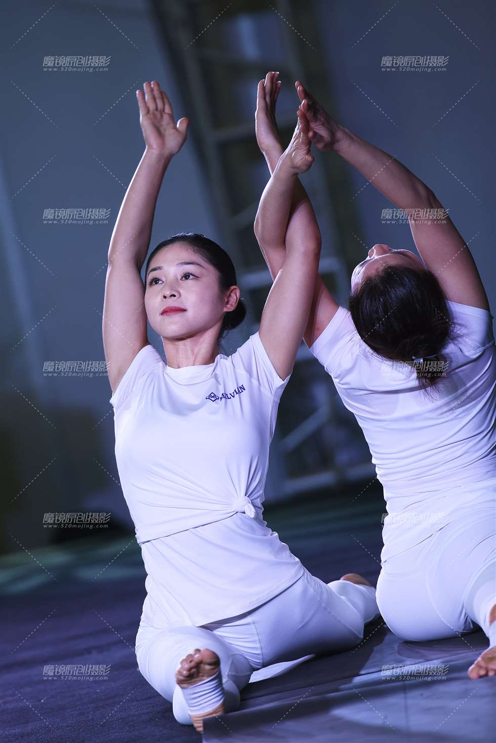 图片[1]-动作优美-街拍流行馆