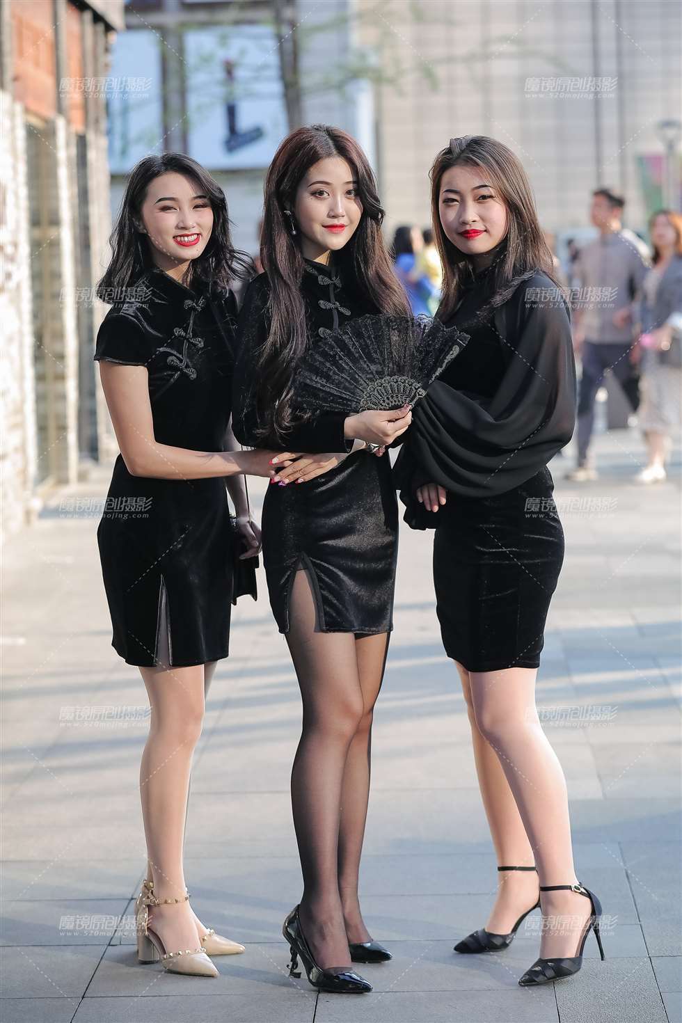 图片[1]-【凯恩赛贴】黑色诱惑-街拍流行馆