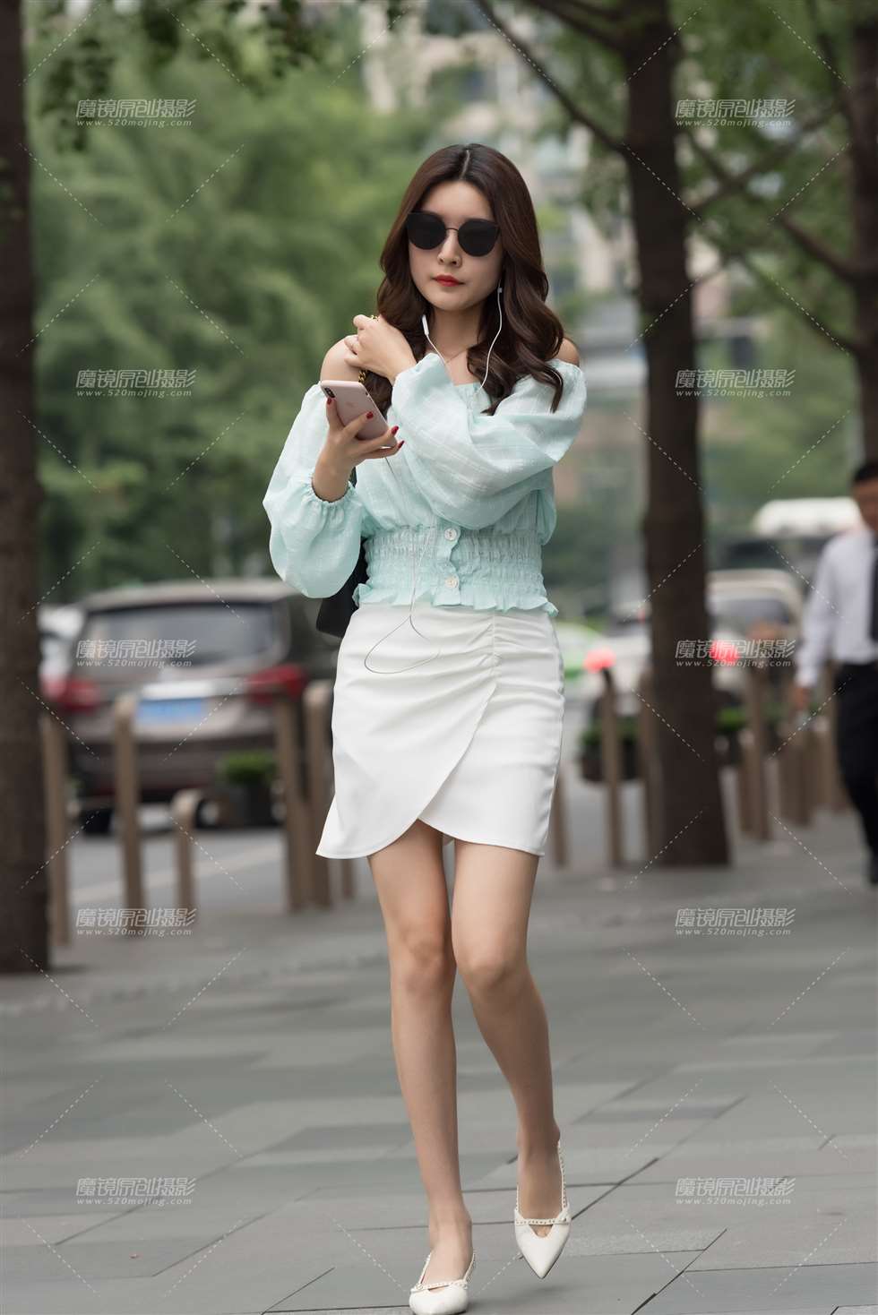 图片[1]-【慕容笙赛贴】白色高跟小姐姐-街拍流行馆