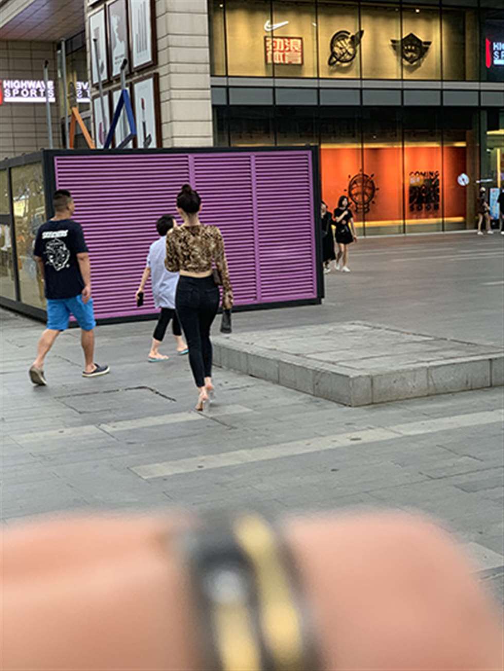 图片[3]-【视觉冲击赛贴】黄昏过后，遇上熟悉的她~-街拍流行馆