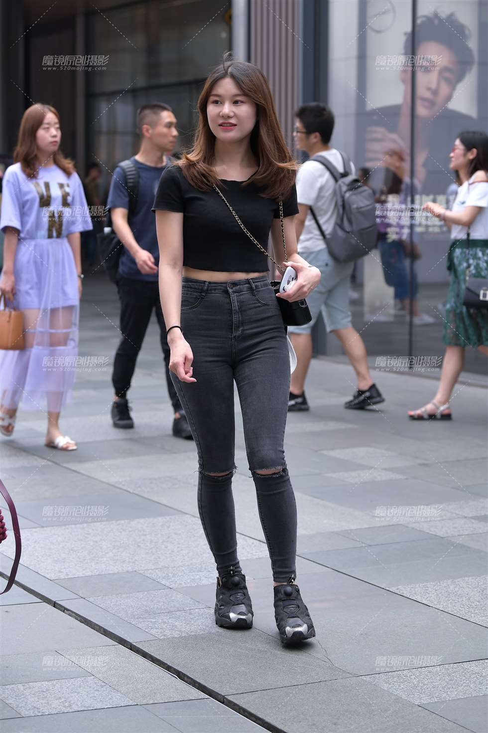 图片[1]-【视觉冲击赛贴】陪妳去逛街，陪妳去疯狂-街拍流行馆