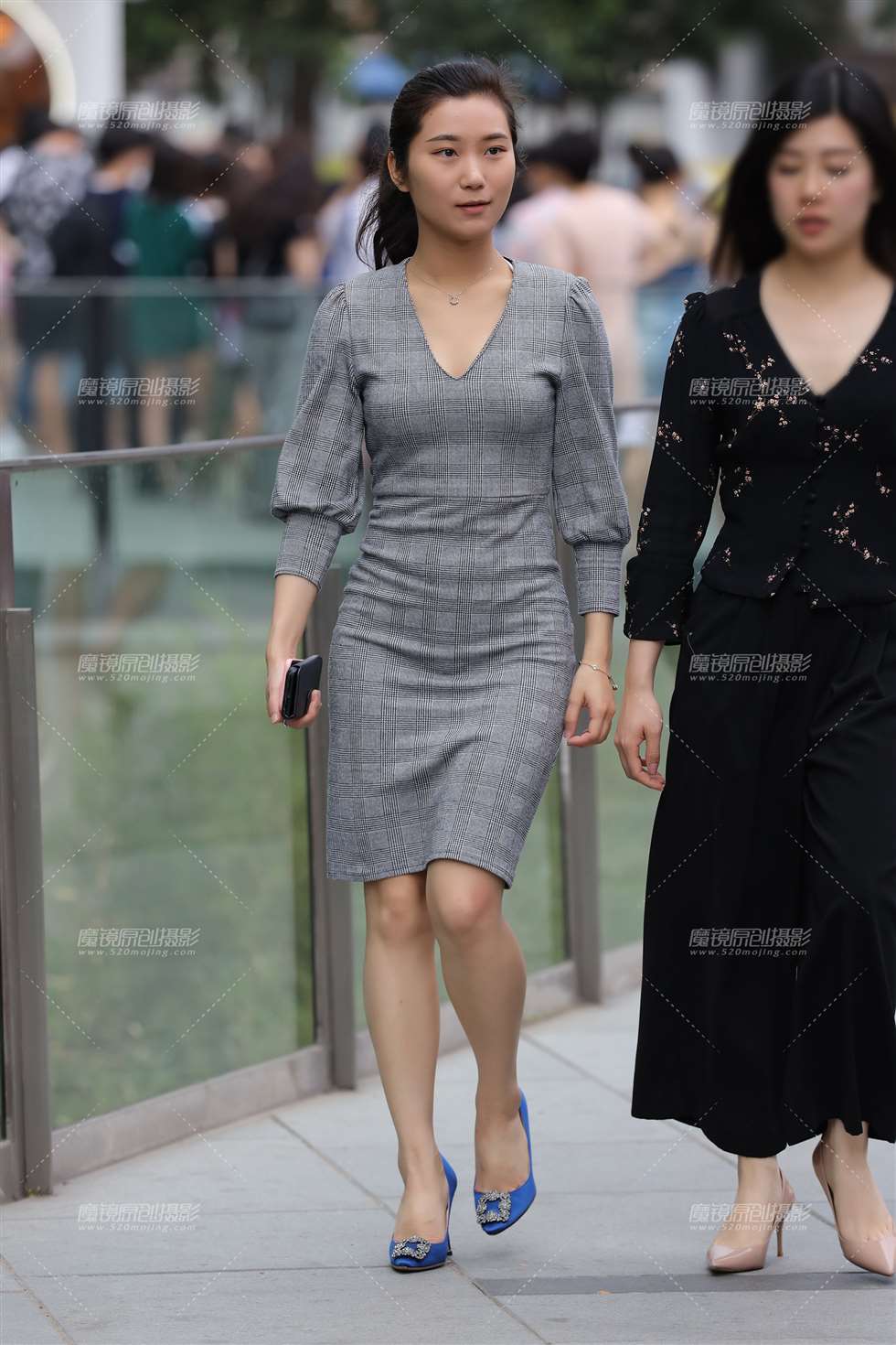 图片[1]-【小默赛帖】第1375篇职业美女-街拍流行馆