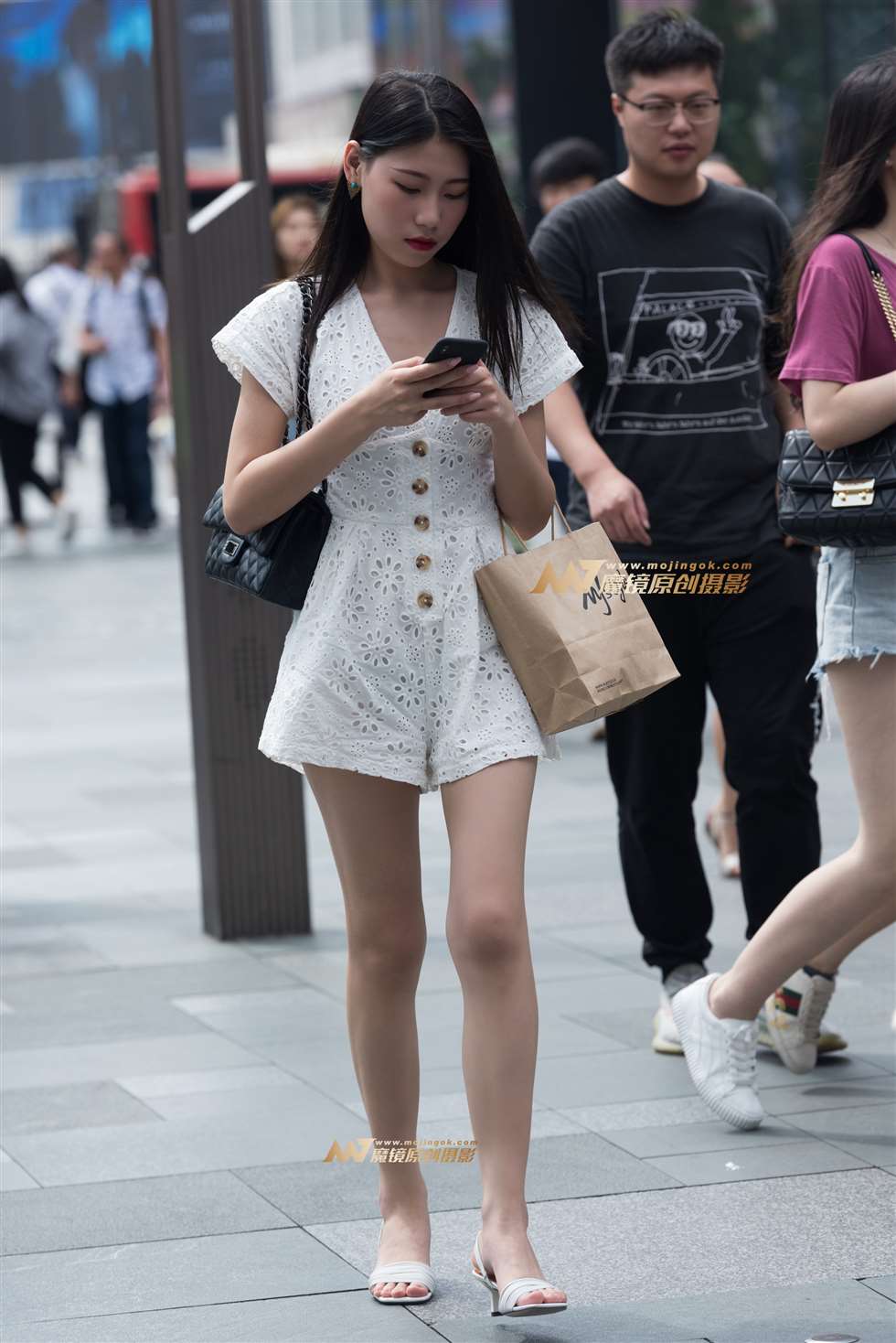 图片[3]-逛街的美女-街拍流行馆