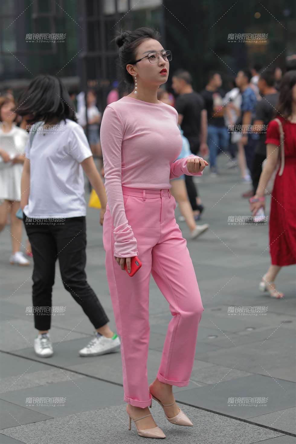 图片[1]-【凯恩赛贴】有点韵味-街拍流行馆