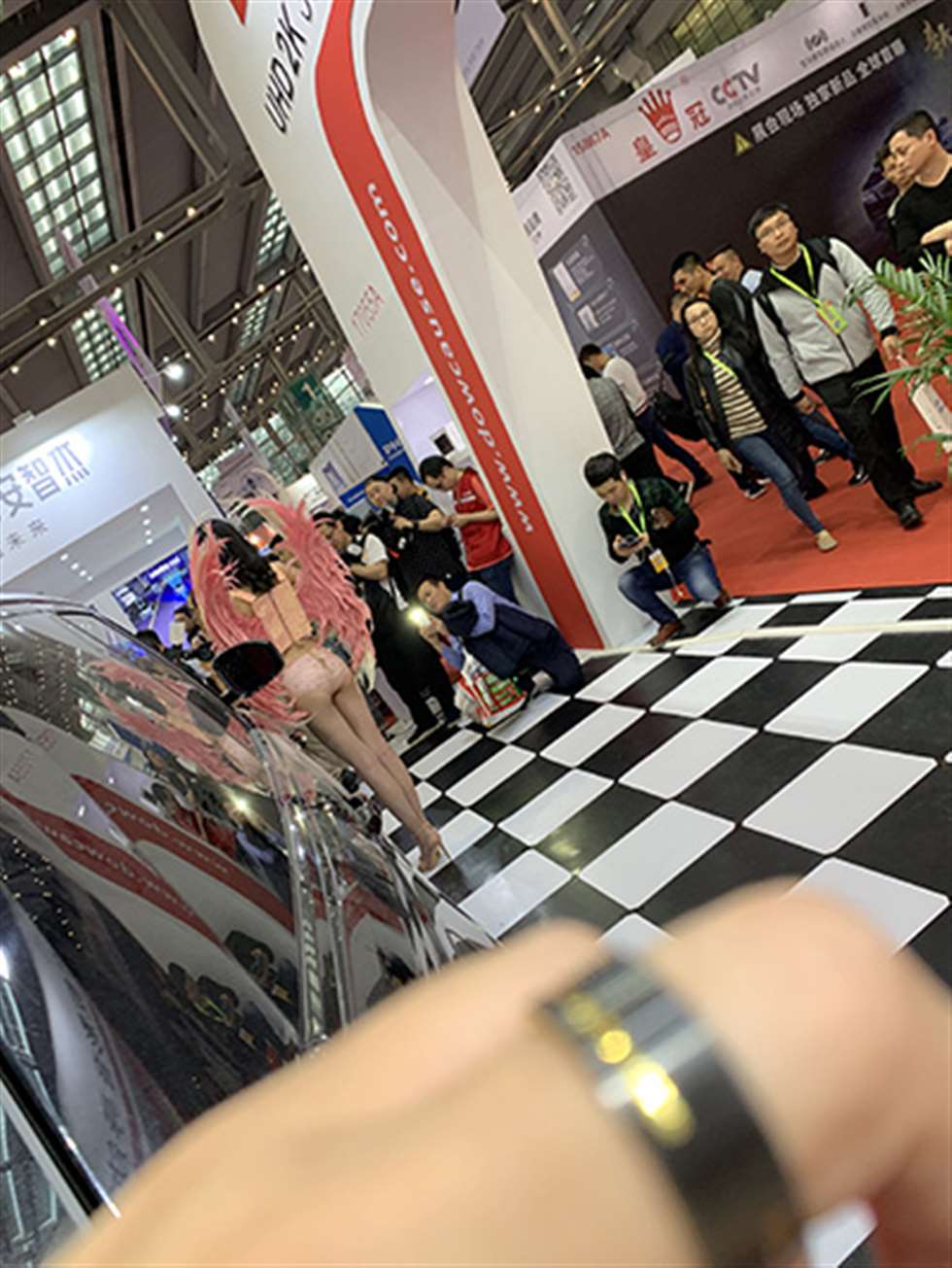 图片[3]-【视觉冲击赛贴】性感大长腿美女-流行馆