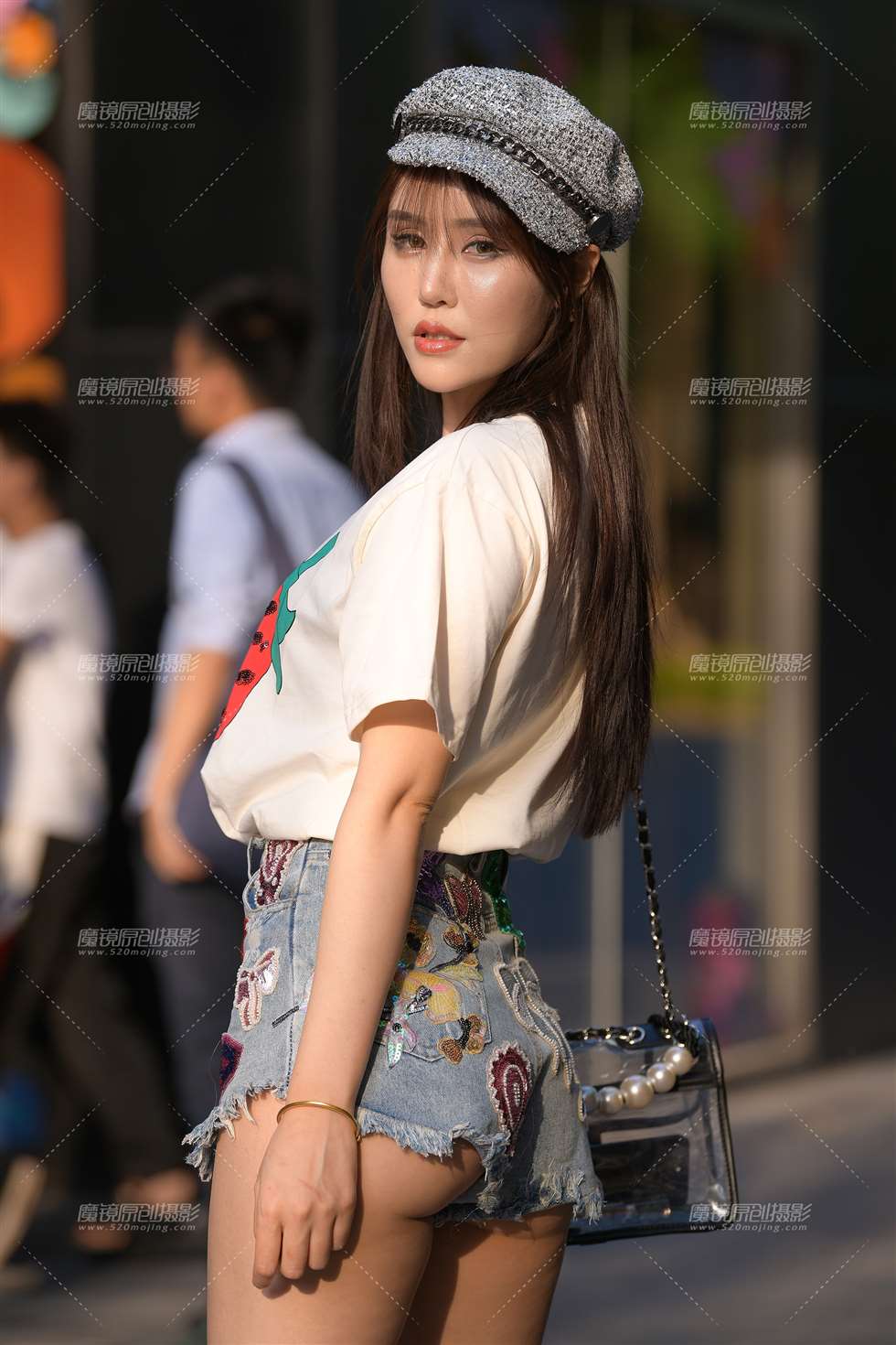 【街拍之魂赛帖】搭讪牛仔丰臀热裤-流行馆