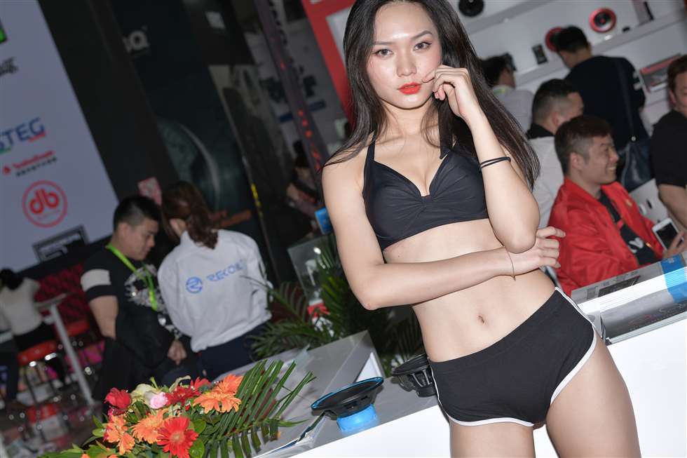 图片[4]-【视觉冲击赛贴】性感好身材的美女-街拍流行馆