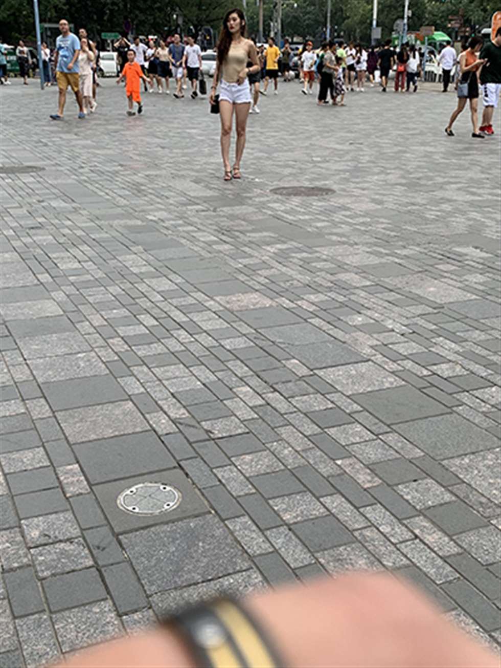 图片[3]-【红石赛贴】性感热裤妹妹-街拍流行馆