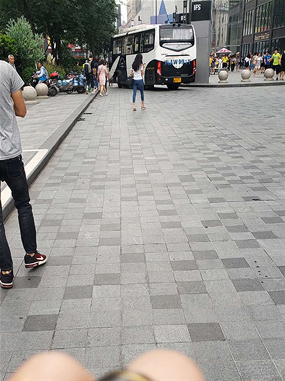 图片[3]-【凯恩赛贴】清秀紧牛美眉-街拍流行馆
