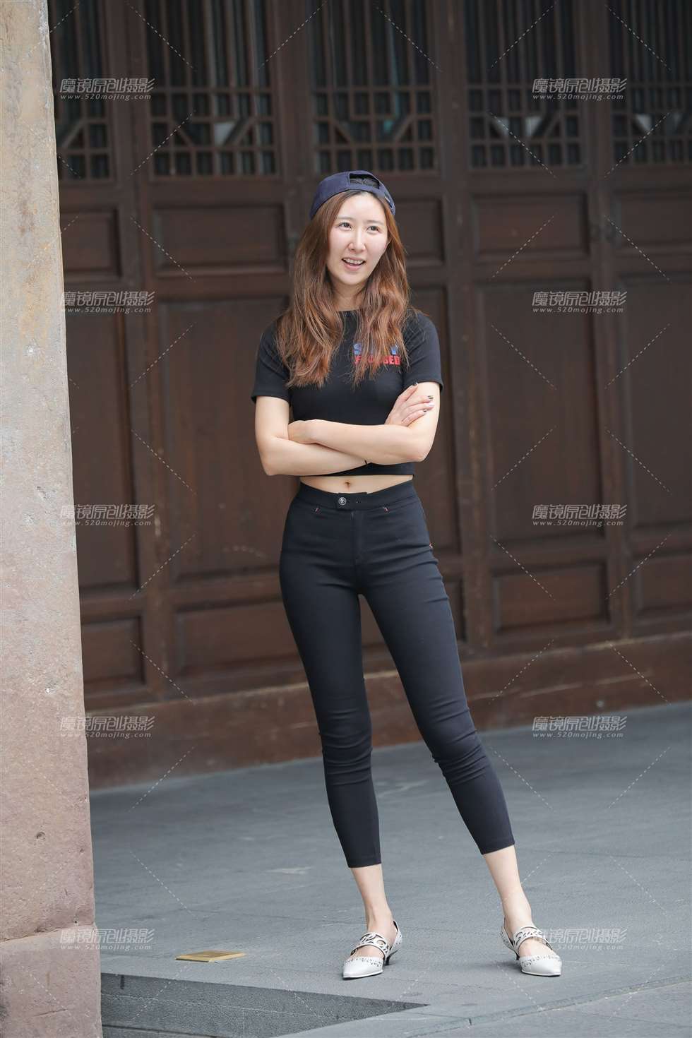 图片[1]-【凯恩赛贴】长腿紧牛-街拍流行馆