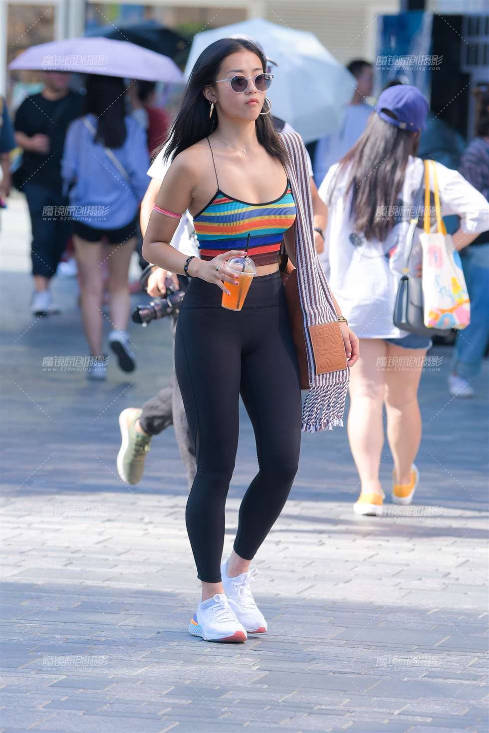 图片[4]-【红石赛帖】瑜伽裤美女-街拍流行馆
