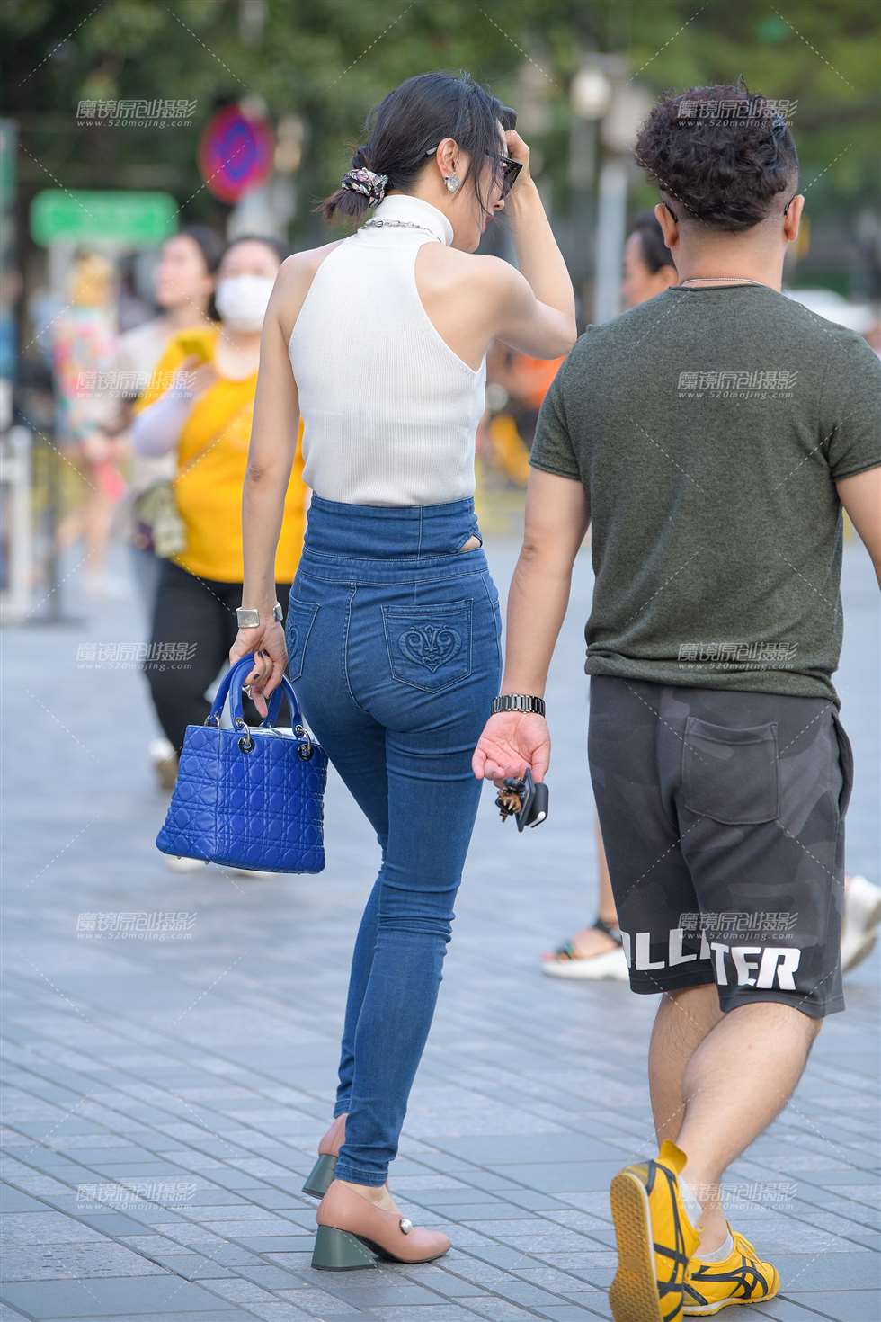 图片[3]-【街拍之魂赛帖】蓝色紧牛**-街拍流行馆