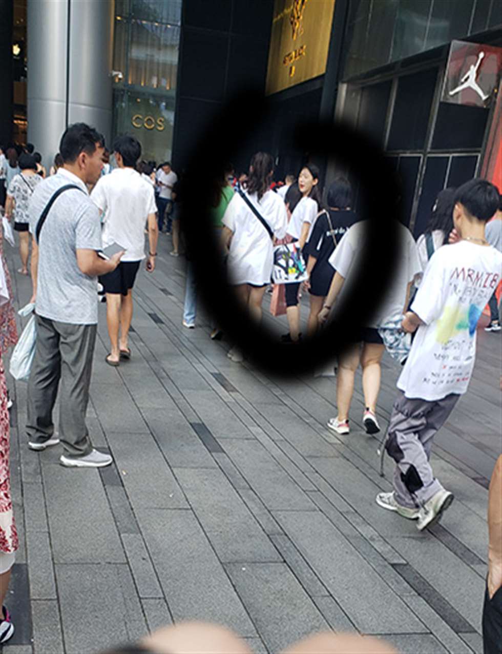 图片[3]-【凯恩赛贴】紧身裤-街拍流行馆