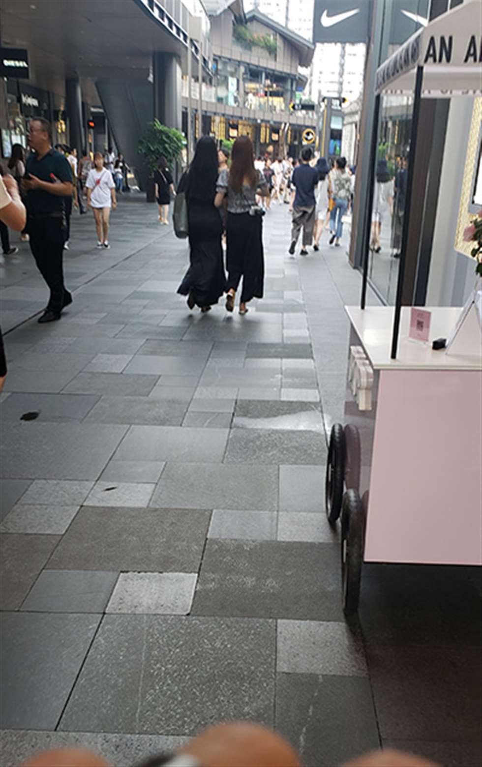 图片[3]-【凯恩赛贴】圆润-街拍流行馆