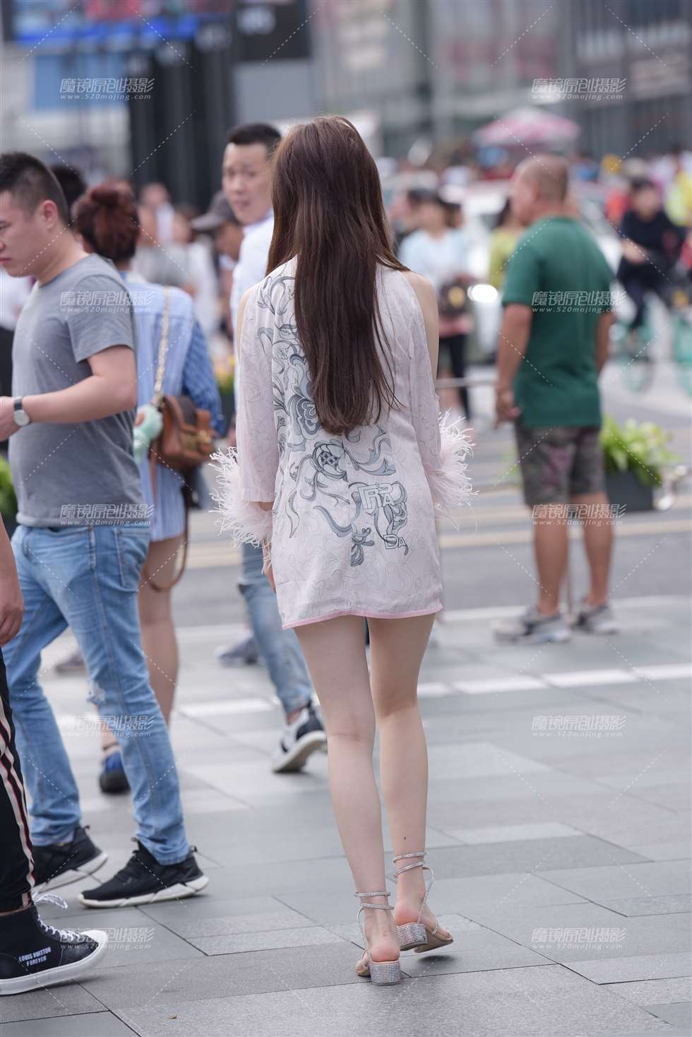 图片[2]-【慕容笙赛贴】白白净净的大腿-街拍流行馆