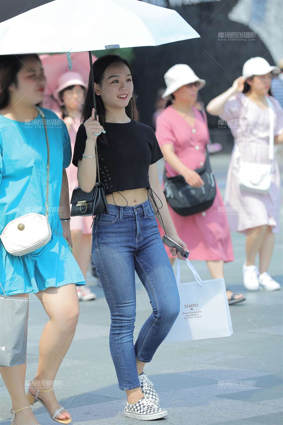 图片[4]-【凯恩赛贴】紧牛小妹-街拍流行馆