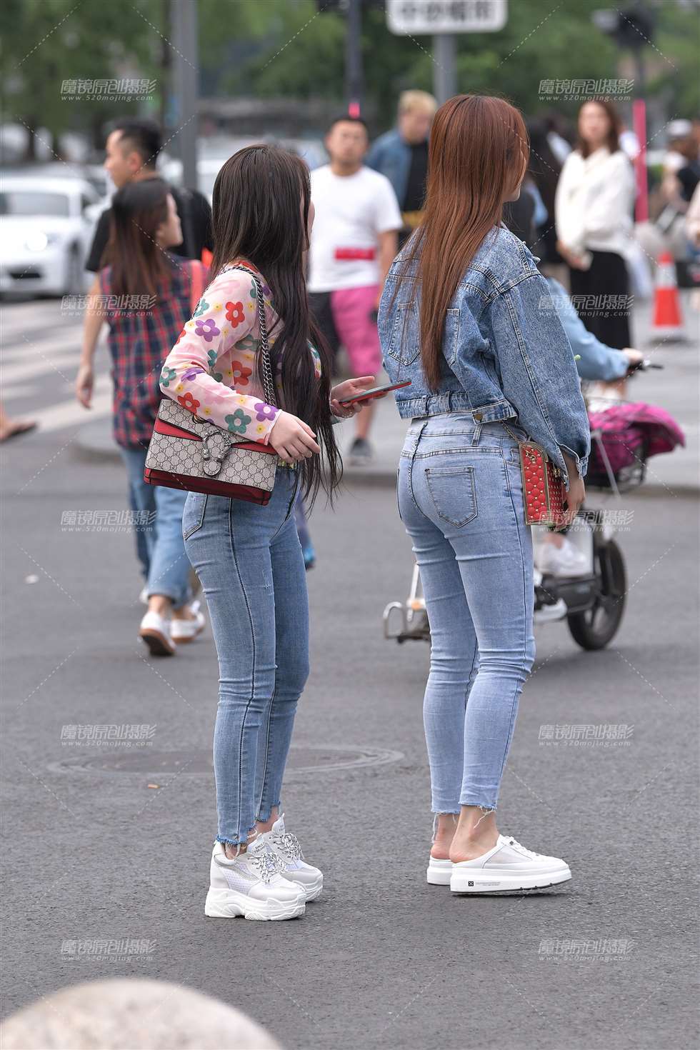 图片[2]-【视觉冲击赛贴】双牛出海，喜欢那个呢？-街拍流行馆