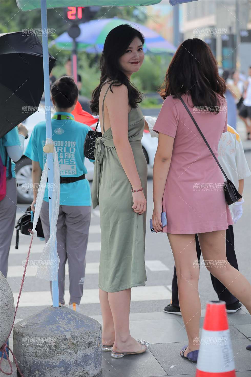 图片[2]-【凯恩赛贴】风韵甜美女**-街拍流行馆