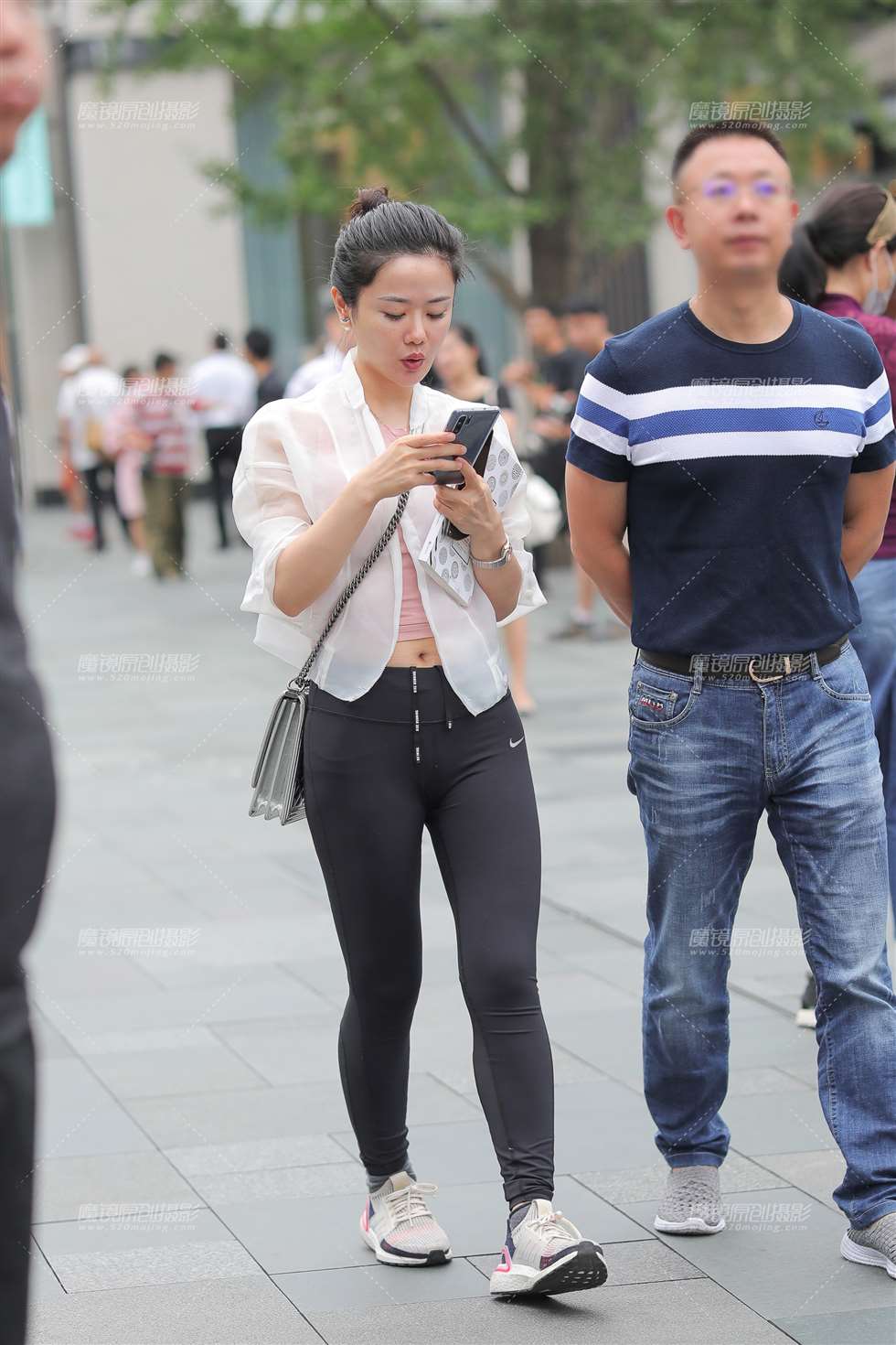 图片[1]-【凯恩赛贴】紧身裤-街拍流行馆