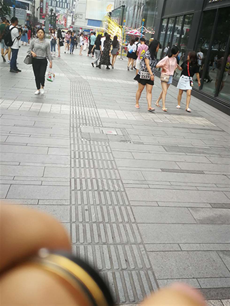 图片[3]-【慕容笙赛贴】偶遇长腿美女-街拍流行馆
