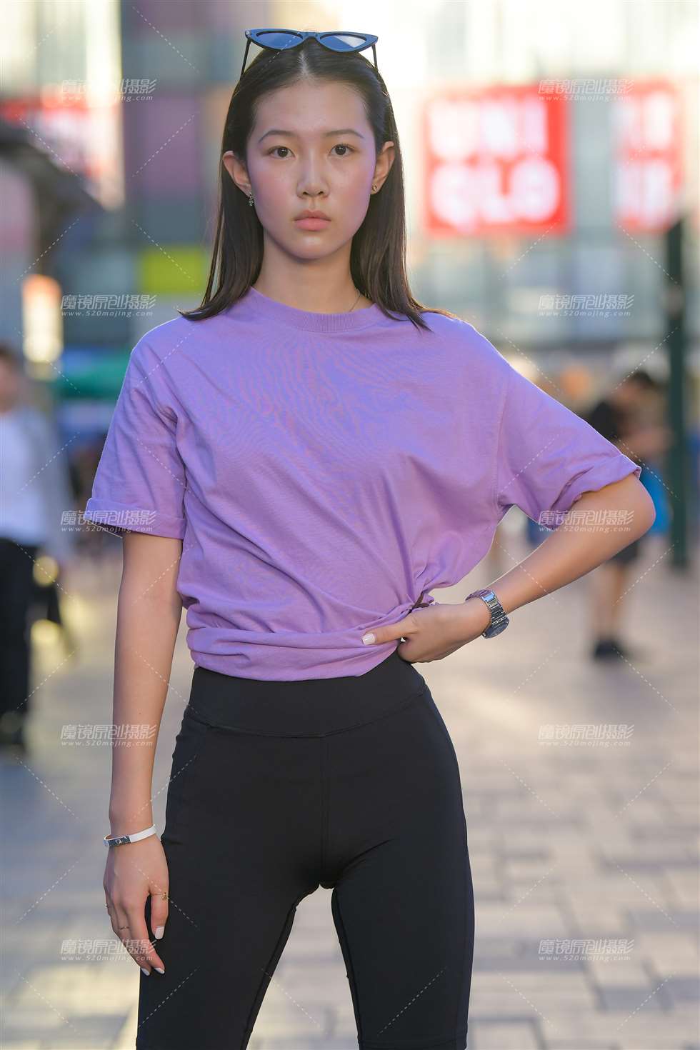 图片[1]-【红石赛贴】海外留学美女-街拍流行馆