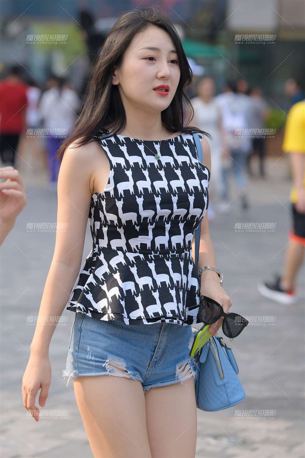图片[1]-【红石赛贴】性感热裤**-街拍流行馆