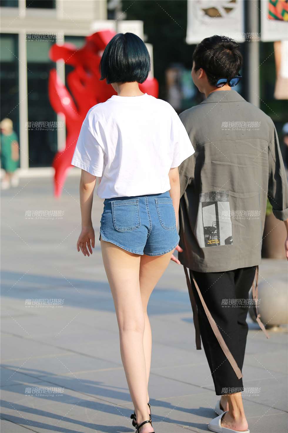 图片[5]-高挑热裤美女-街拍流行馆