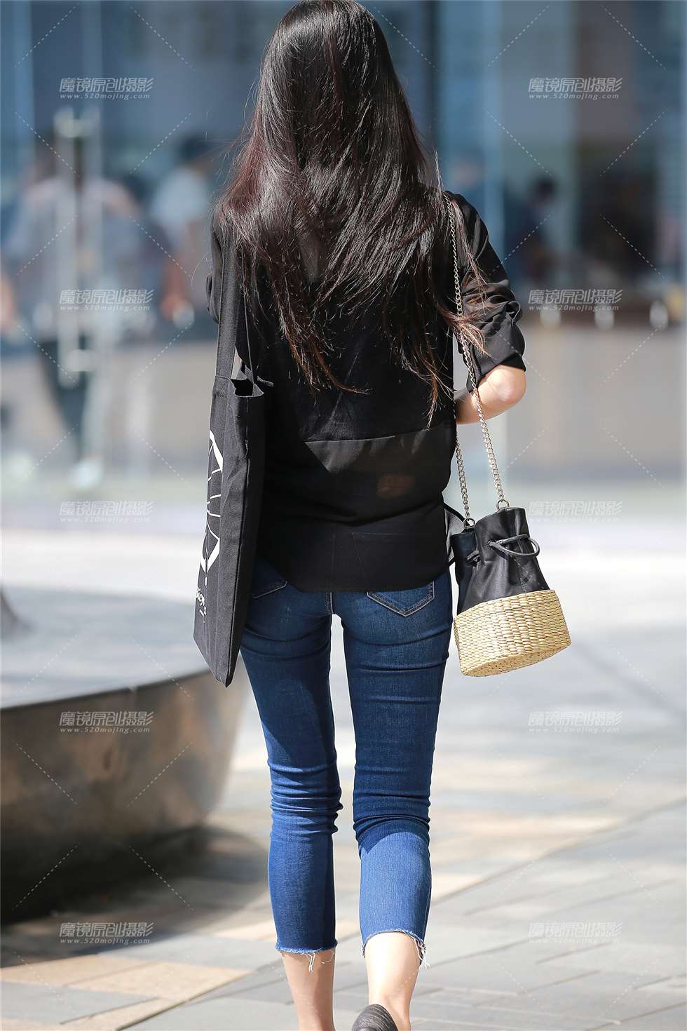 图片[2]-牛仔裤美女-街拍流行馆