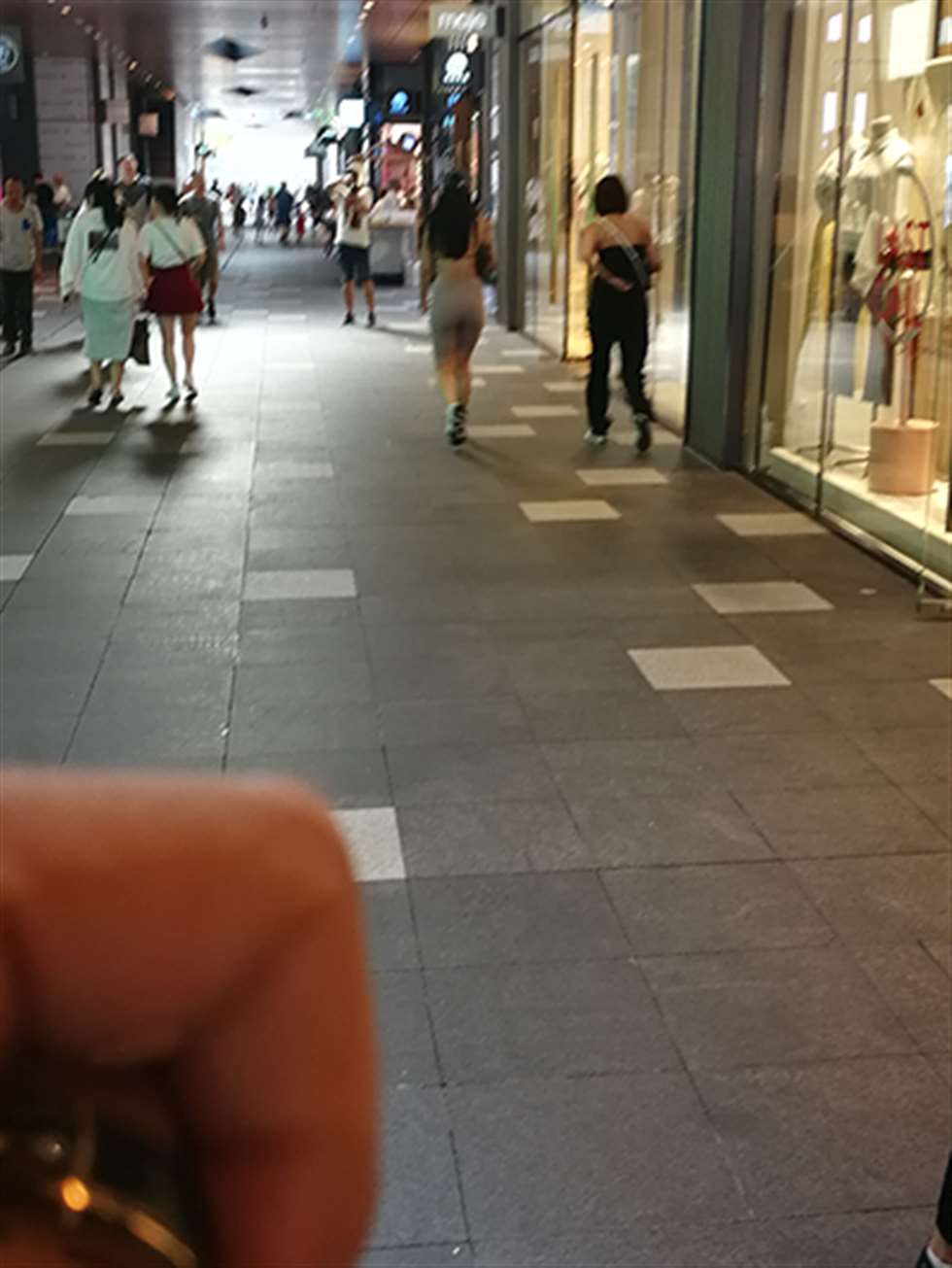 图片[3]-【慕容笙赛贴】瑜伽裤美女-街拍流行馆