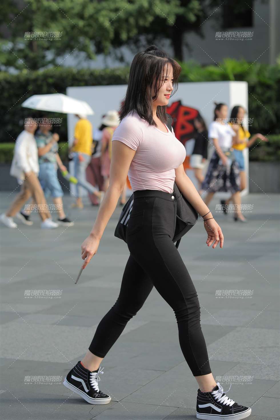 图片[1]-【凯恩赛贴】爱健身的女孩-街拍流行馆