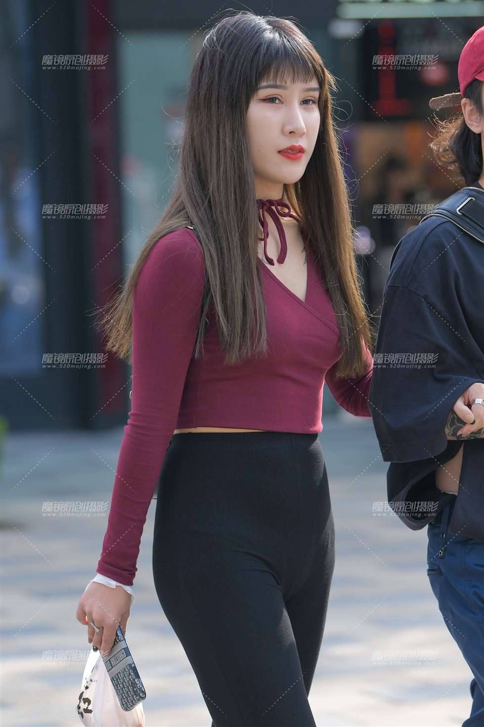 图片[4]-【红石赛帖】紧身裤美女-街拍流行馆
