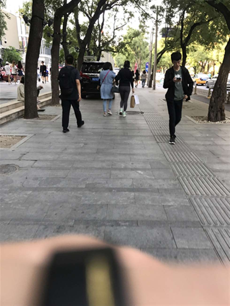 图片[3]-【玻璃赛帖】紧身裤**-街拍流行馆