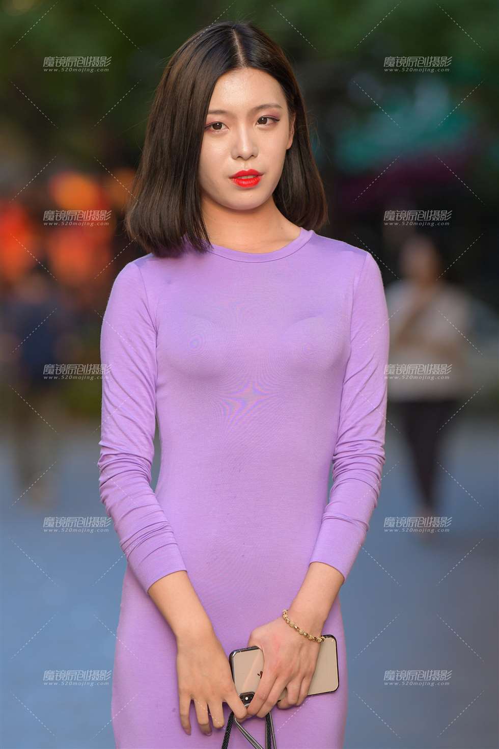 图片[4]-【街拍之魂赛帖】美丽紫色紧身**-街拍流行馆