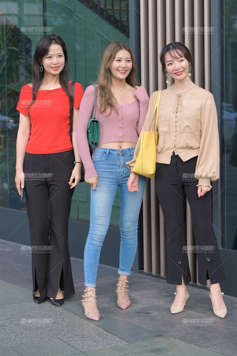 图片[1]-【视觉冲击赛贴】好笑容，好紧牛-街拍流行馆