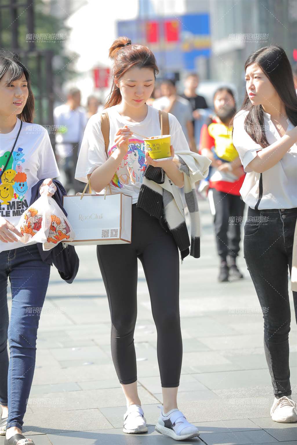 图片[1]-【凯恩赛贴】清秀女孩-街拍流行馆