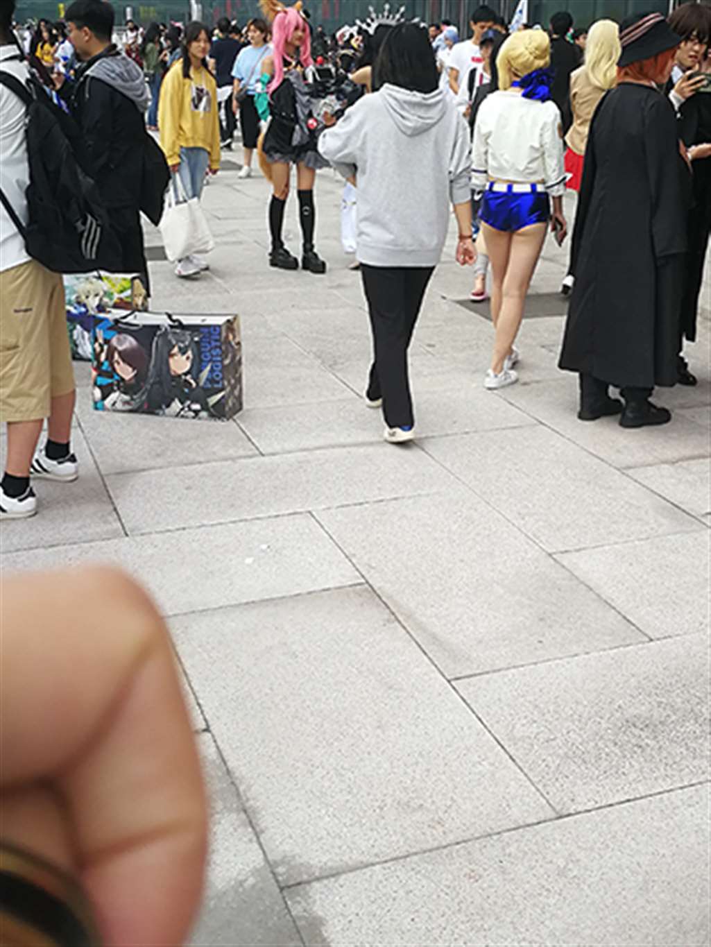 图片[3]-【慕容笙赛贴】短裤小姐姐-街拍流行馆
