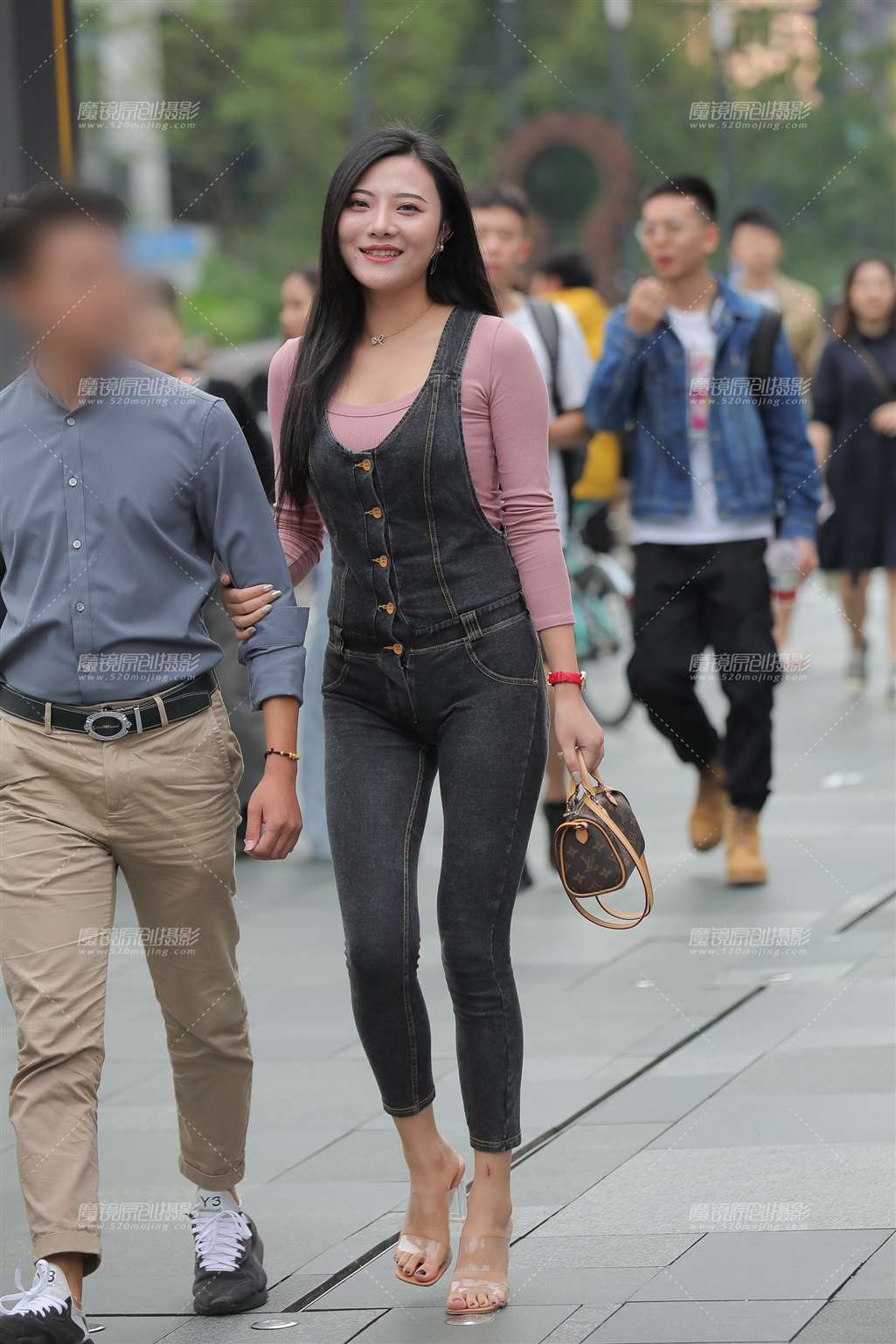 图片[1]-【凯恩赛贴】韵味美**-街拍流行馆