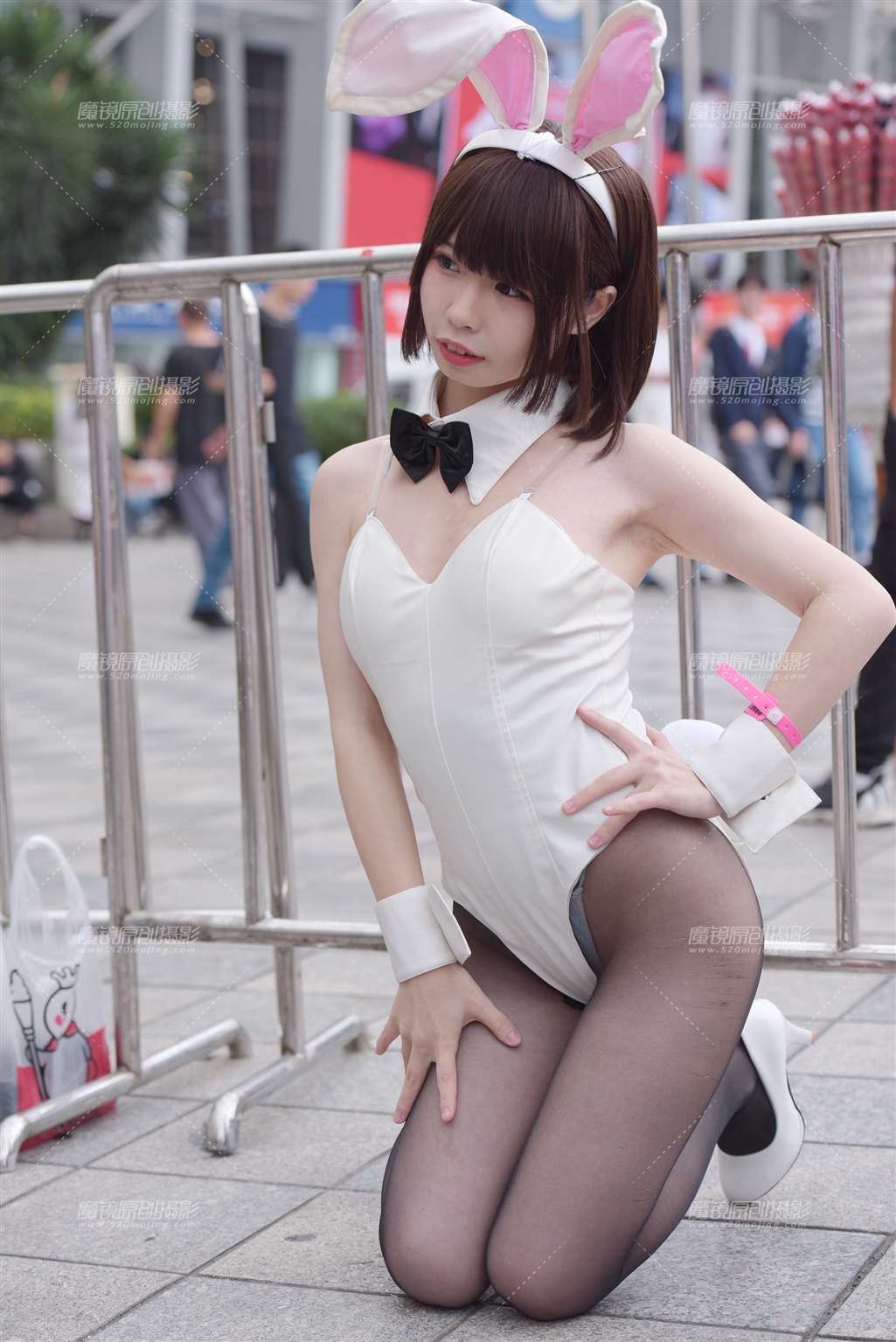 图片[1]-【慕容笙赛贴】肉丝的美女-街拍流行馆
