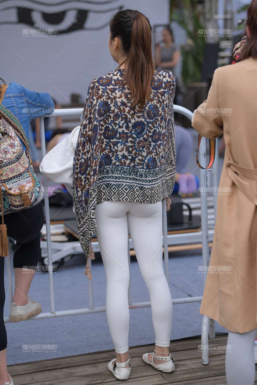 图片[4]-雨中的百合-街拍流行馆