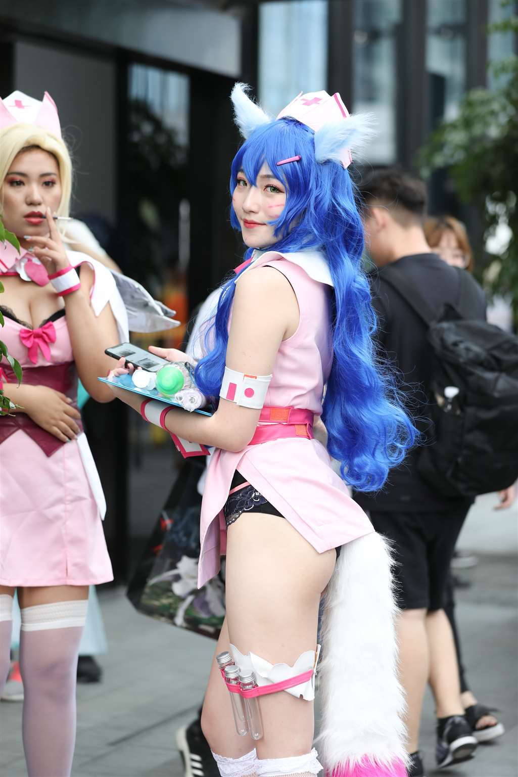 图片[1]-性感女护士-街拍流行馆
