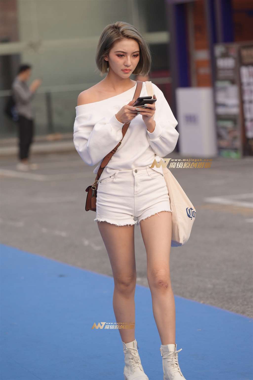 图片[5]-热裤美女-街拍流行馆